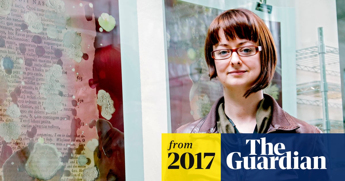 MuseloopApp's tweet card. Sarah Craske found the copy of Metamorphoses in a secondhand bookshop and used bacteria within its pages to create art with her own blood