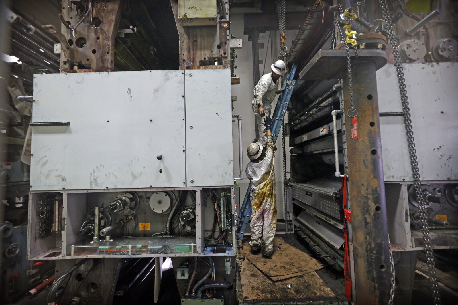 FORUMCOMCO's tweet card. The three-story press was described as state-of-the-art technology when installed in 1992 in The Forum building in downtown Fargo.