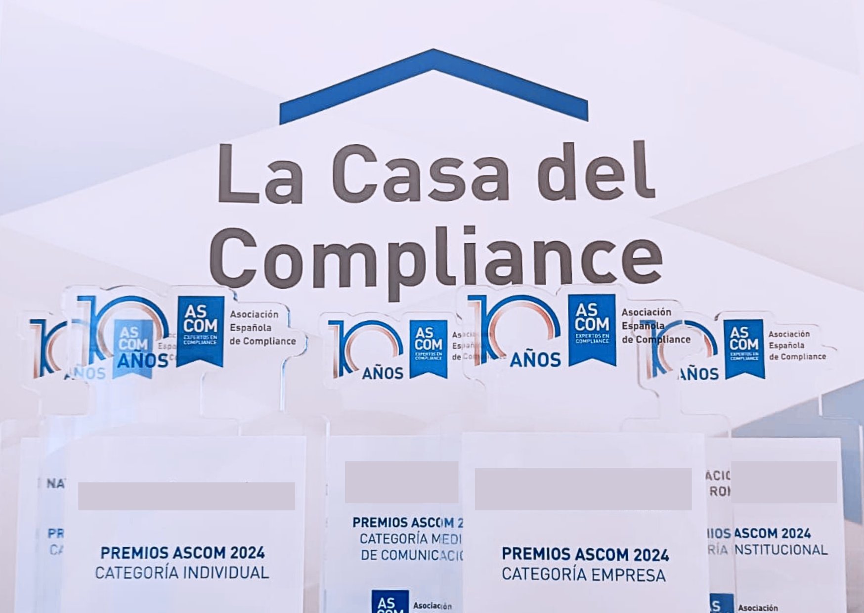bonattiabogado's tweet card. Los Premios ASCOM reconocen la excelencia en Compliance destacando a las empresas y profesionales que mejor lideran y practican el Compliance.