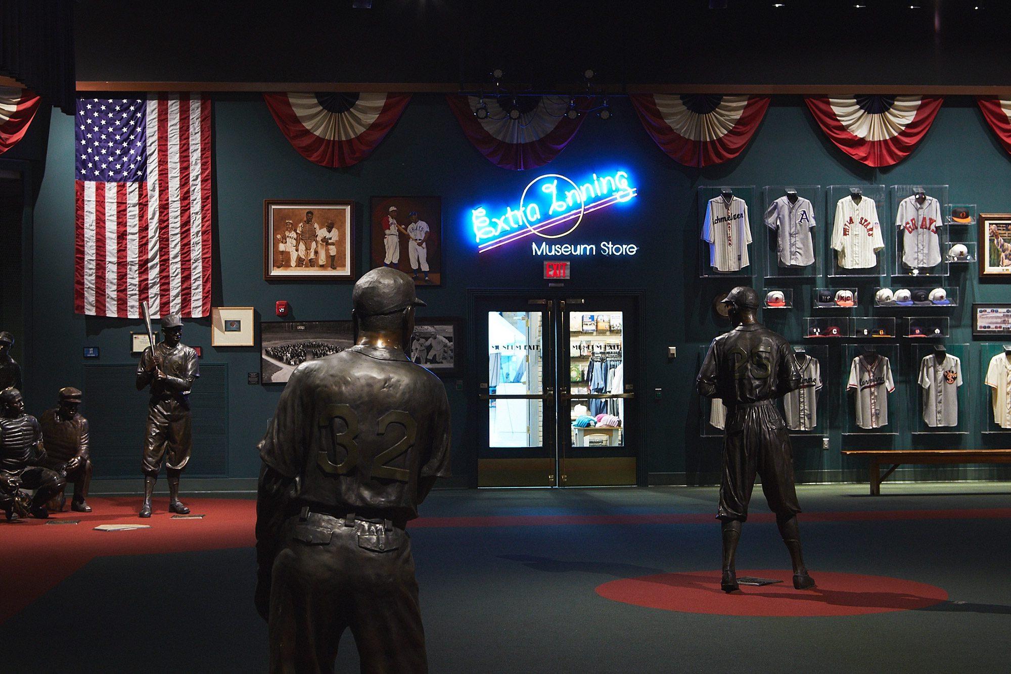 kapshin84's tweet card. Discover Kansas City's top attractions, from Union Station and the WWI Museum to family favorites like Science City and the Kansas City Zoo.