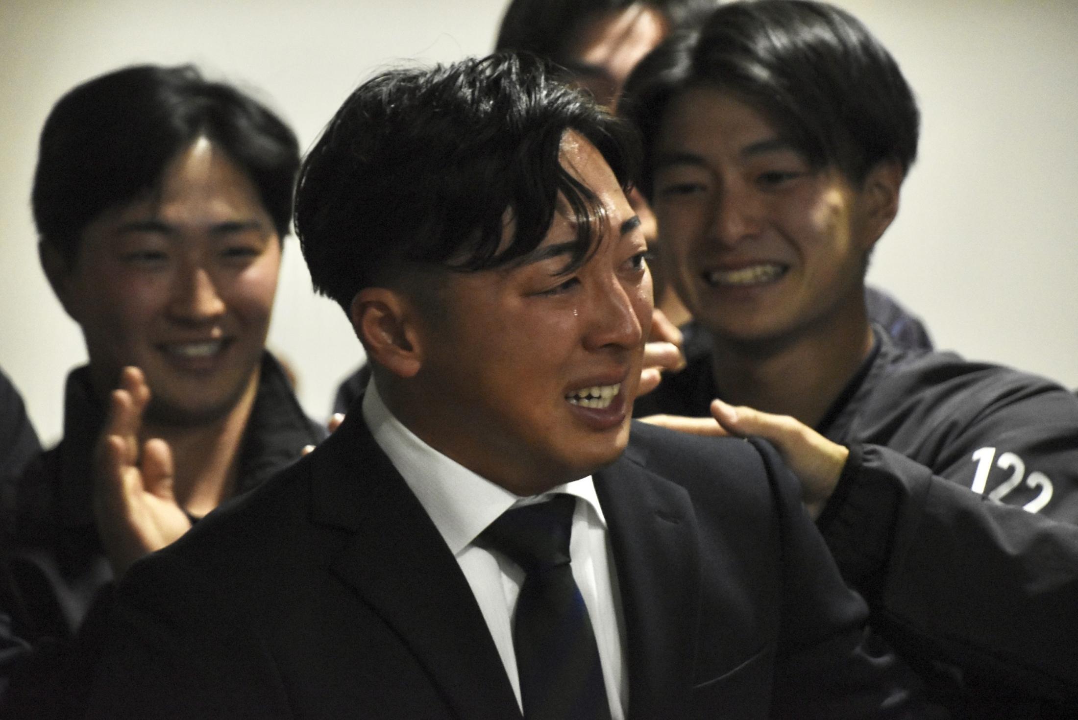 7J8trtQhpN27cQV's tweet card. かつて「ドラフト1位候補」と目された左腕は、育成選手としてプロ野球の門を叩く。今秋ドラフトでオリックス・バファローズから育成4位指名を受けた仙台大の渡邉一生（4年＝日本航空／BBCスカイホークス）。