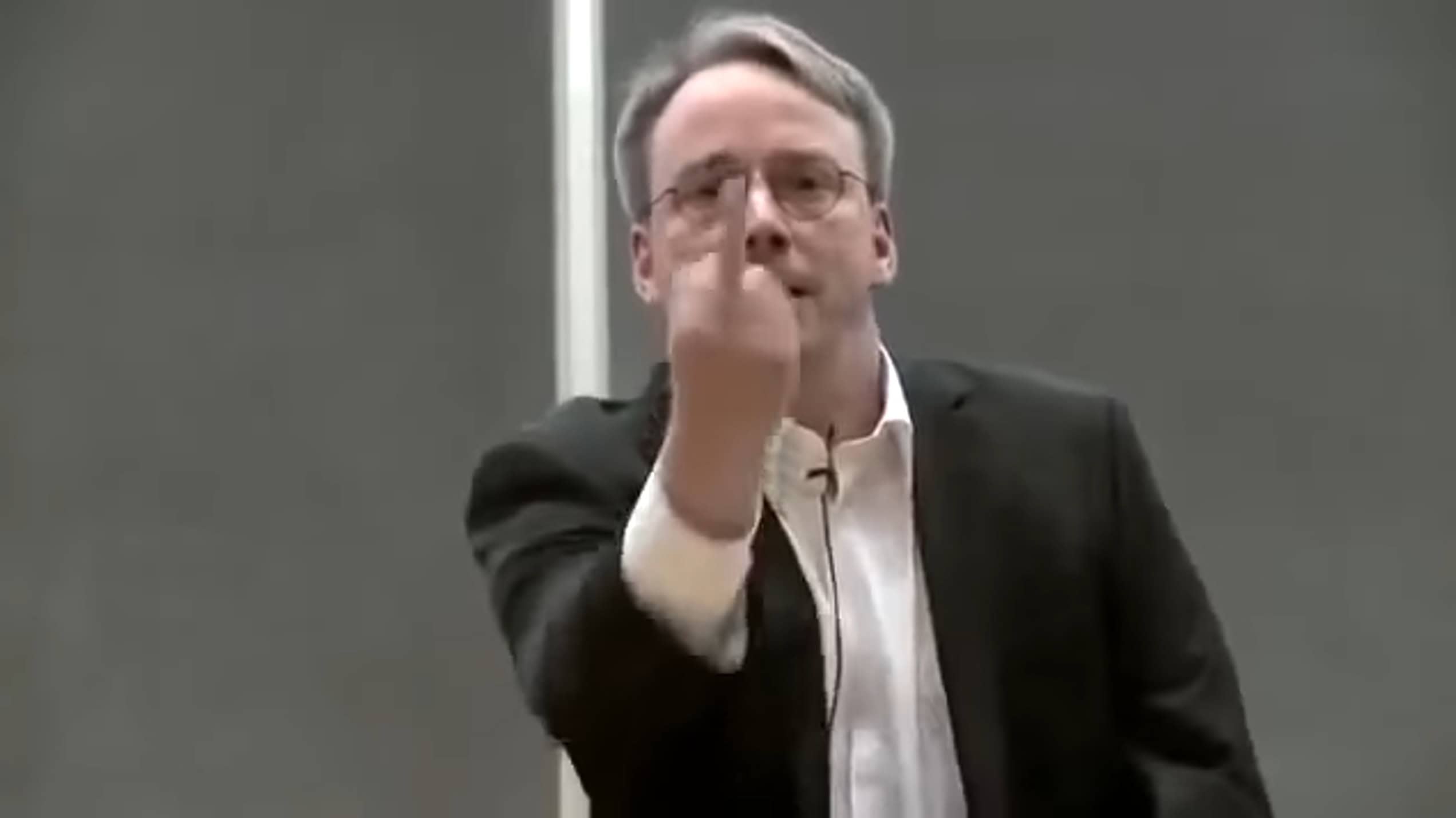 techzine's tweet card. Linus Torvalds has publicly called out a Linux kernel developer for a late patch that "makes the world actively a worse place to live." The Linux