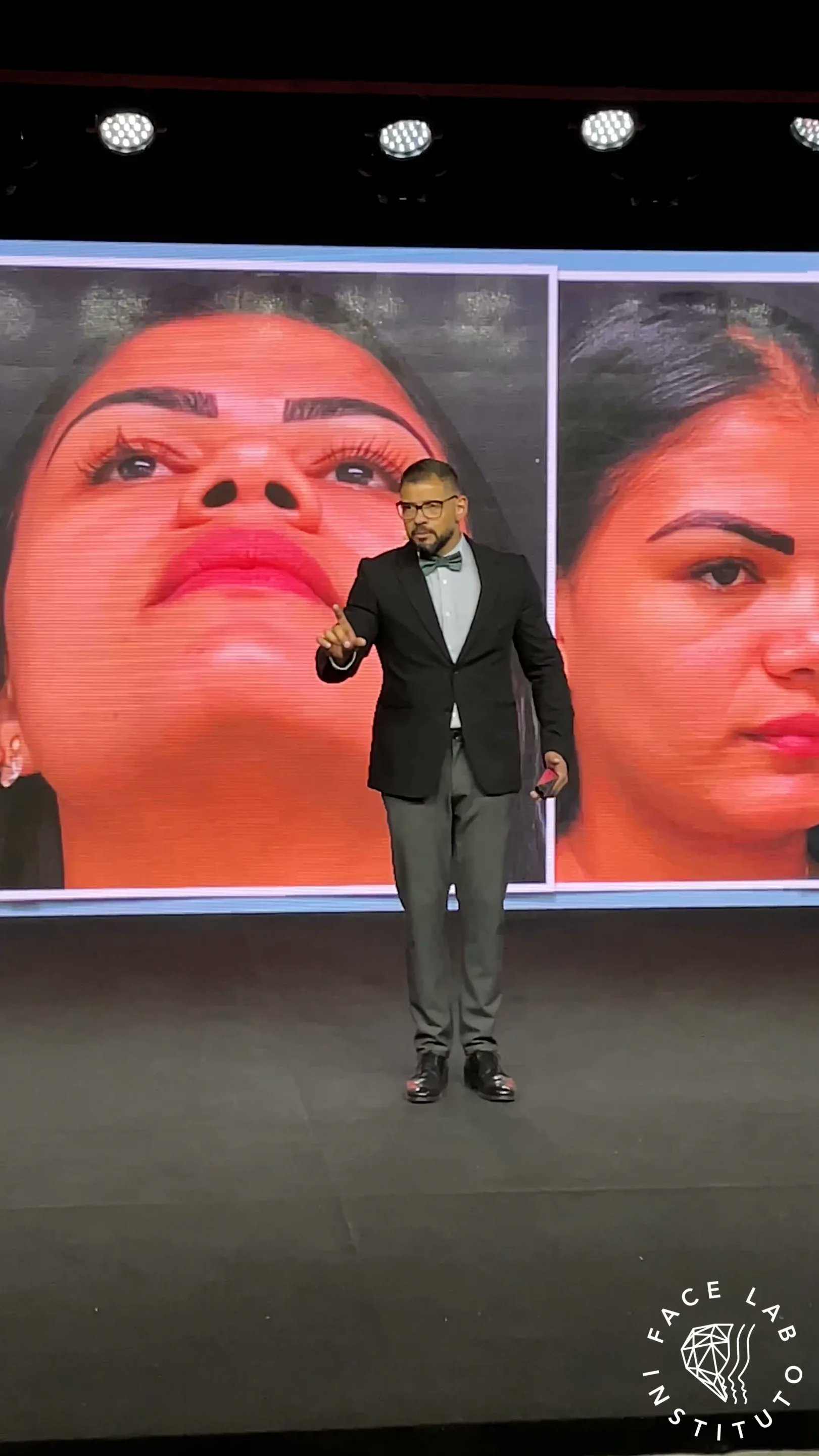 LabInstitute's tweet card. Um pouco da sala de aula in Ao Vivo no IFL