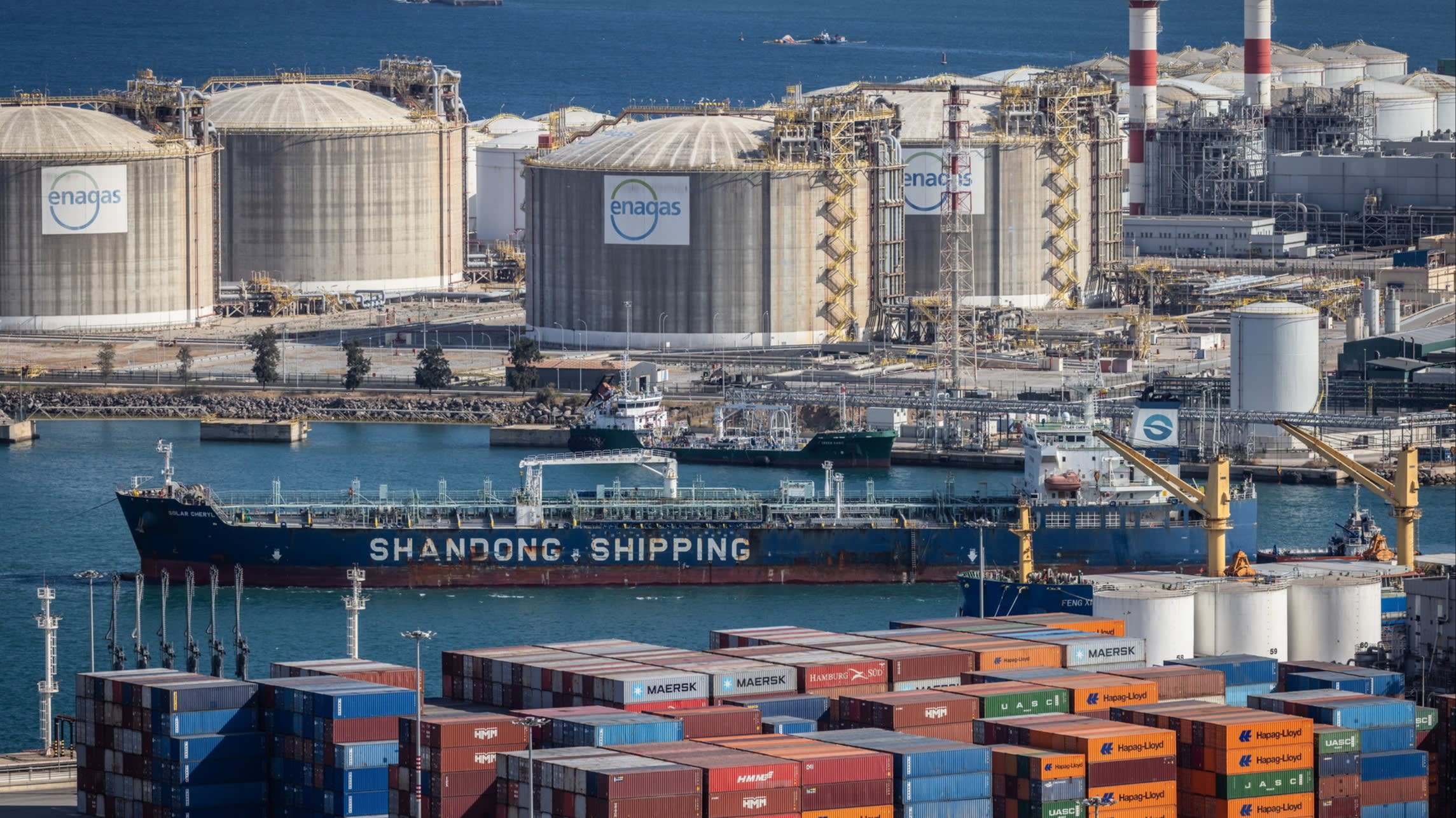 dfertl's tweet card. It badly needs access to reliable fossil fuels from dependable allies like the US