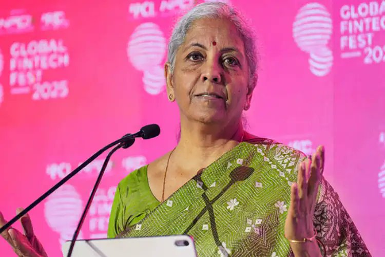 AwazTheVoiceHin's tweet card. वित्त मंत्री निर्मला सीतारमण ने मंगलवार को कहा कि अर्थव्यवस्था के बढ़ते डिजिटलीकरण और नए फाइनेंशियल प्रोडक्ट्स के उभरने के साथ, वैश्विक स्तर पर देशों को तेज़ी के समय पर हेरफेर-तख्त में सहयोग करना...