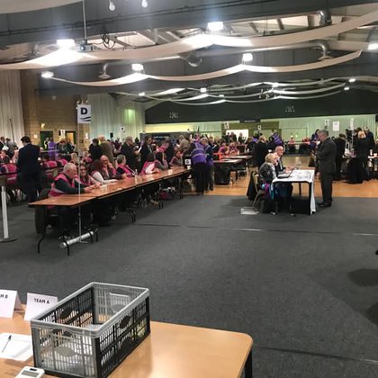 Tweet card summary image