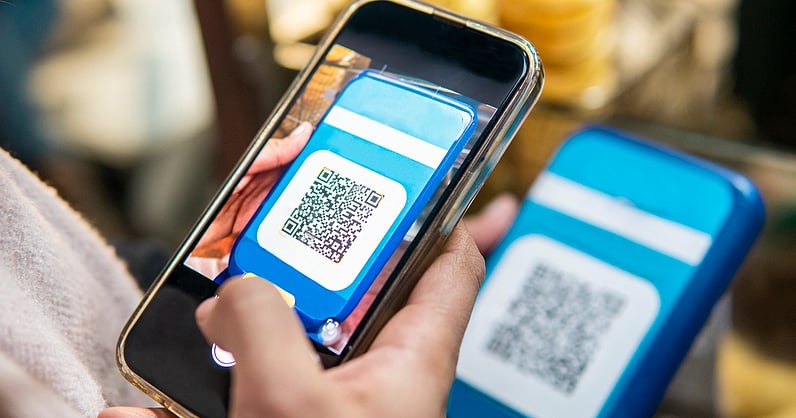 DeccanHerald's tweet card. The Indira kit is issued in lieu of the 10kg of rice that beneficiaries were entitled to under the Anna Bhagya scheme. The Indira kit comprises toor dal, sunflower oil, sugar and salt, besides 5kg of...