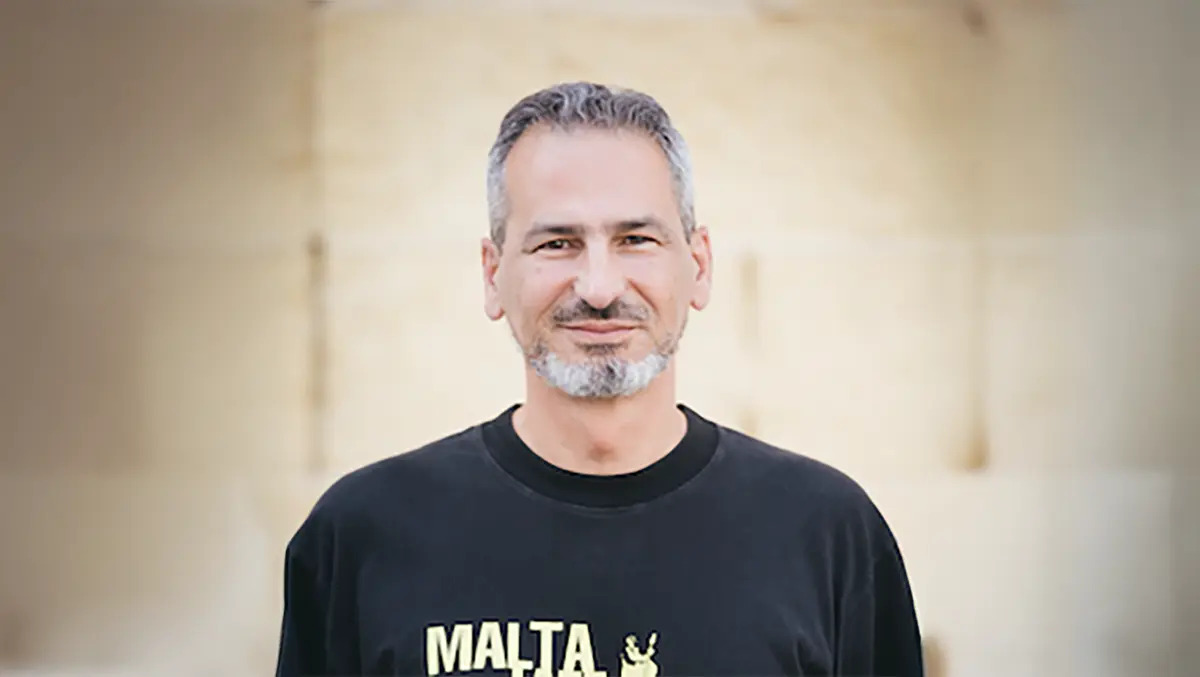 techday_uk's tweet card. Embedded finance is revolutionising remote work benefits, enabling personalised, flexible options with real-time control and boosting employee satisfaction and retention.