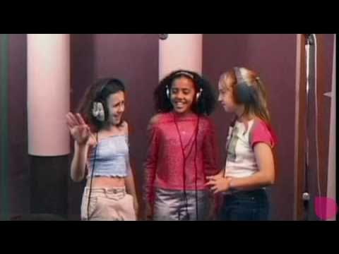 ddowza's tweet card. hello world - the saddle club