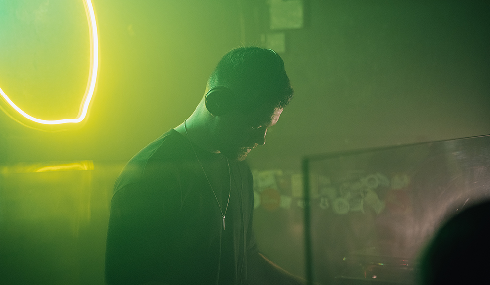 WeAreSoundspace's tweet card. Manchester-based techno producer Transcode returns to our mix series for the second time, tracklisting Frankyeffe, Ramiro Lopez, and others.