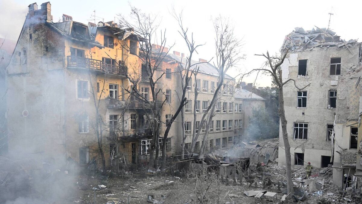 PBresnihan's tweet card. Despite growing calls for militarisation, polls show strong public support for Ireland’s neutrality as government pressure intensifies