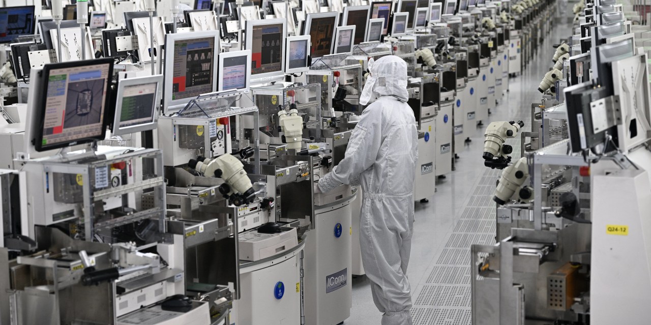 WSJTech's tweet card. Find insight on Oracle, Alphabet, Lenovo, Telekom Malaysia and more in the latest Market Talks covering Technology, Media and Telecom.