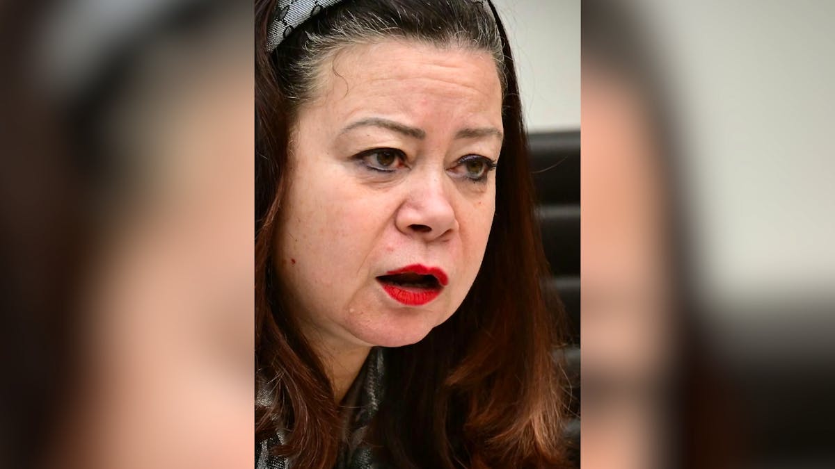 lessentielde's tweet card. Die ehemalige Ombudsfrau wird den Vorsitz der Organisation Hëllef um Terrain (HUT) am 31. Januar 2026 wegen eines möglichen Interessenkonflikts aufgeben.