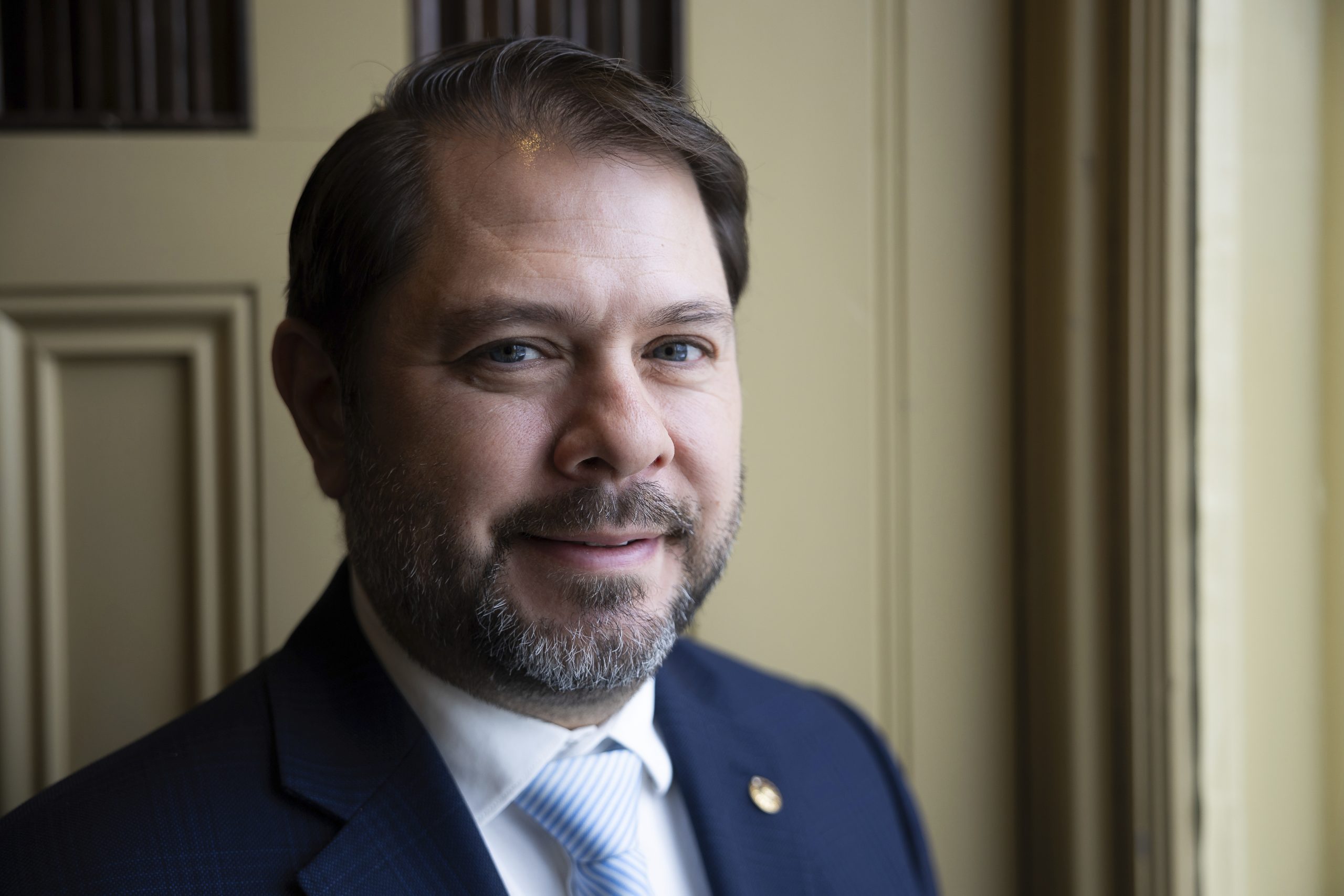 WeisbergNate's tweet card. Pundits call them centrists. In reality, Democrats like Pat Ryan and Ruben Gallego are populists taking on corporate power—and winning.