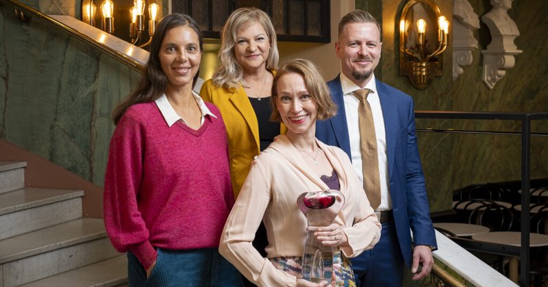 Tweet card summary image