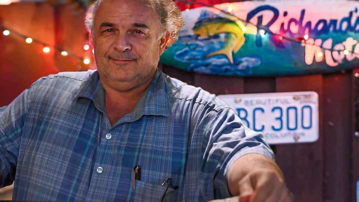 LouisDeschenes6's tweet card. «Présentement, c’est probablement le meilleur temps à vie pour un Québécois d’acheter», lance Richard Clavet qui a investi des millions en Floride.