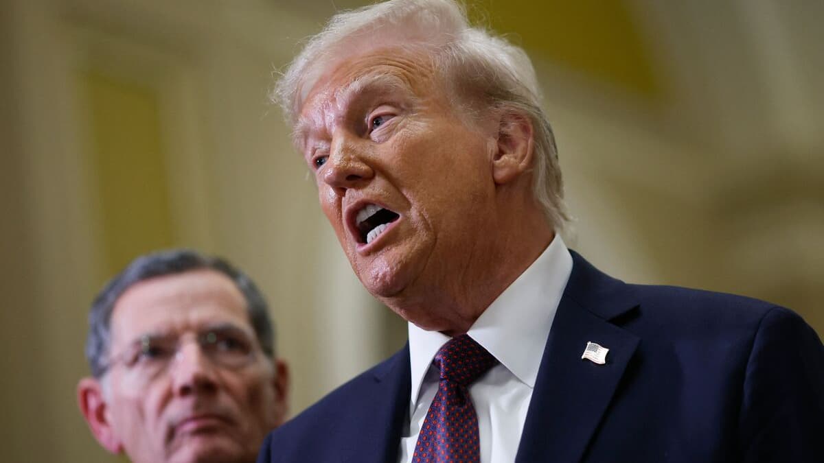 LouisDeschenes6's tweet card. Deux Québécois, dont l’ex-premier ministre Jean Charest, sont parmi les principaux leaders d’un regroupement canadien pour confronter Donald Trump.