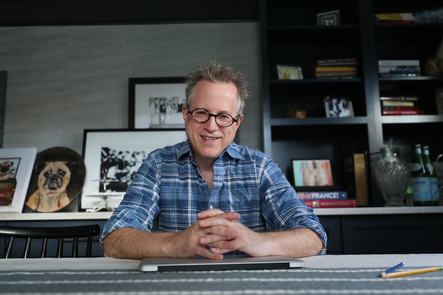 jimdao's tweet card. Fans of Mezrich will recognize his penchant for dramatic narrative nonfiction that Hollywood loves to make into movies and TV series.