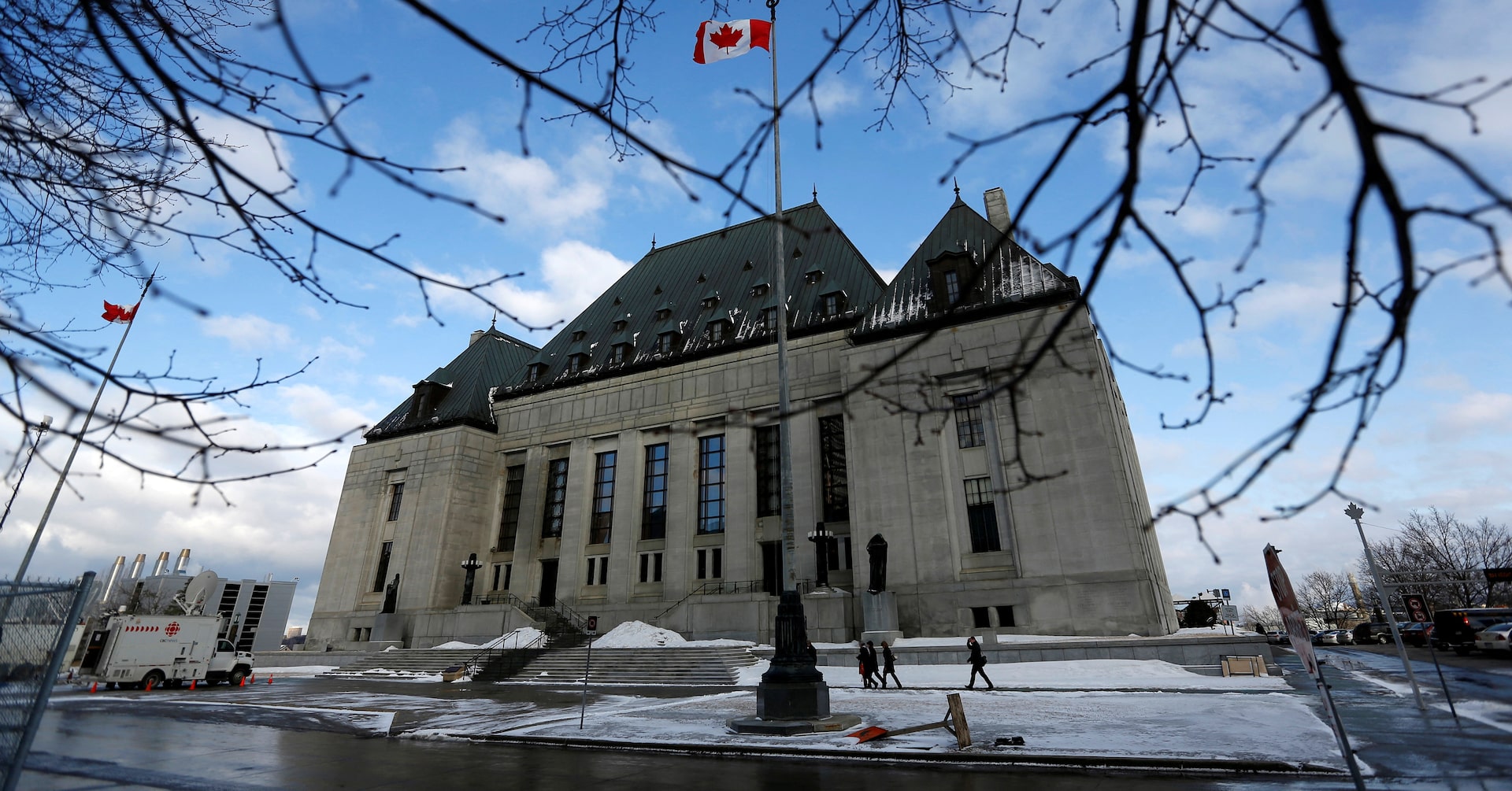 Noahpinion's tweet card. Canada is preparing to expand its medically assisted death framework to become one of the broadest in the world, a change some want to delay due to concerns vulnerable people have easier access to...