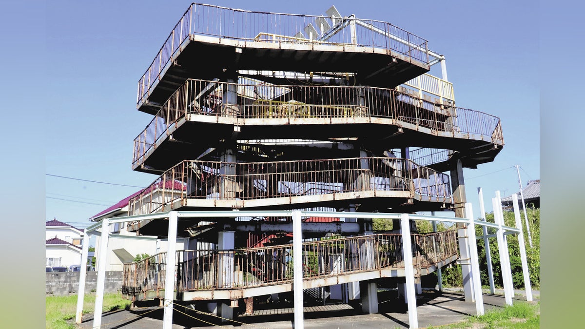 otto_morgen's tweet card. 【読売新聞】　太平洋沿岸にある千葉県 匝 ( そう ) 瑳 ( さ ) 市の今泉浜地区に整備された津波避難タワーの腐食が進み、２０１５年の完成から１０年しかたっていないのに使用不能になっている。予算の関係で建て替えの時期も不透明で、