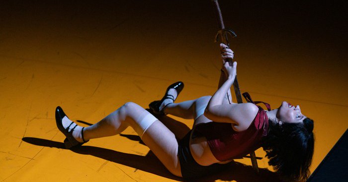 Tweet card summary image