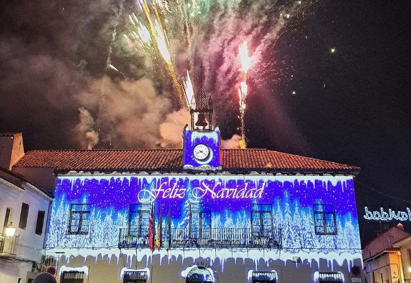 elresurgirdemad's tweet card. El Ayuntamiento ha organizado una programación con una variada oferta de actividades para que todos los vecinos puedan disfrutar de la Navidad en el municipio