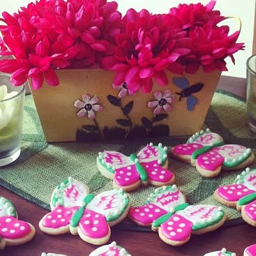 mevevandal's tweet card. Mrsbozann (@mrsbozann) • Instagram photo