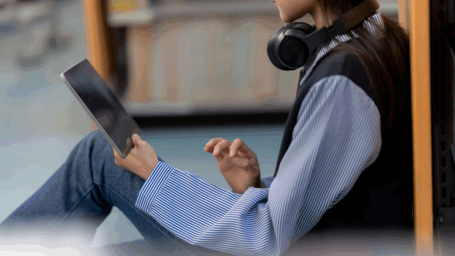 LingQ_Central's tweet card. My language learning routine is simple but extremely effective. In this post, I reveal the three steps I take with every new language.