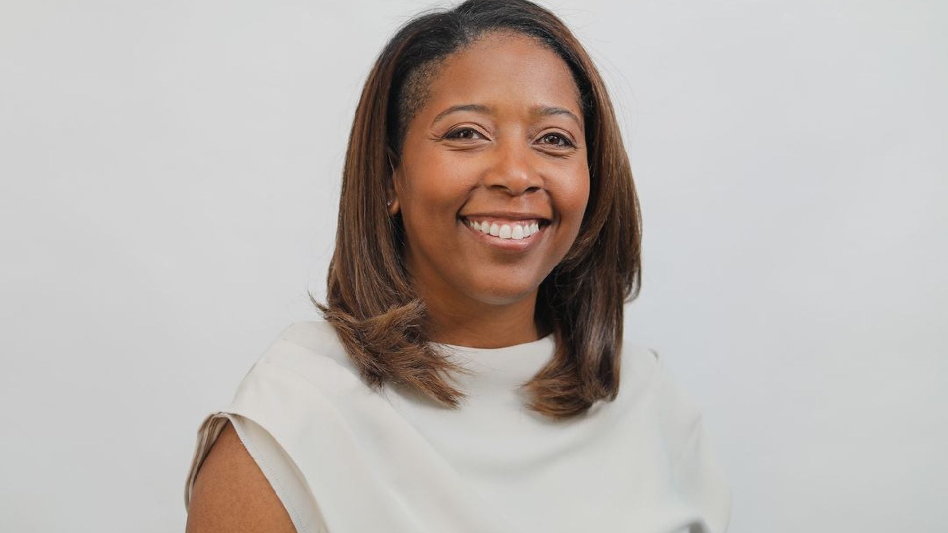 _codedby's tweet card. Danae Mobley, CEO of 'Coded By Kids' is preparing underrepresented people for tech and startup leadership roles.