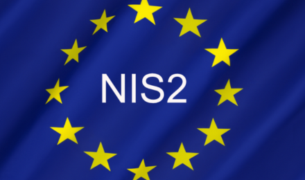 BlogIT_NL's tweet card. NIS2 – nog een half jaar te gaan!’. Nadruk van deze editie ligt op twee belangrijke, maar veelal ondergeschoven, NIS2-onderwerpen: keten