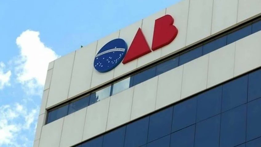 SigaGazetaBR's tweet card. Entre nos nossos canais do Telegram e WhatsApp para notícias em primeira mão. Telegram: [link do Telegram] WhatsApp: [link do WhatsApp]Entre nos nossos canais do Telegram e WhatsApp para notícias em...