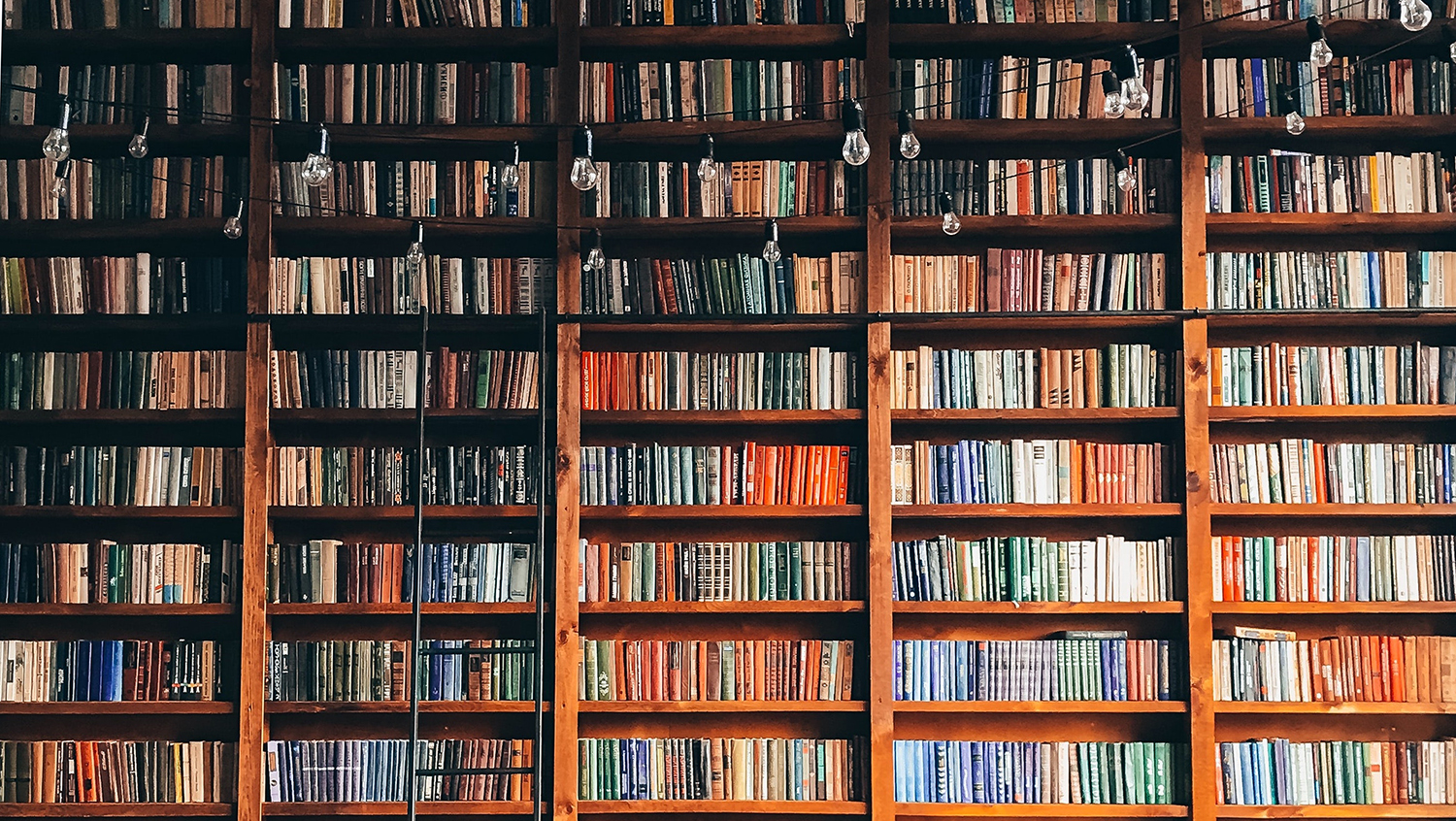 reactormag's tweet card. Handy advice for overly enthusiastic bookworms (you know who you are)