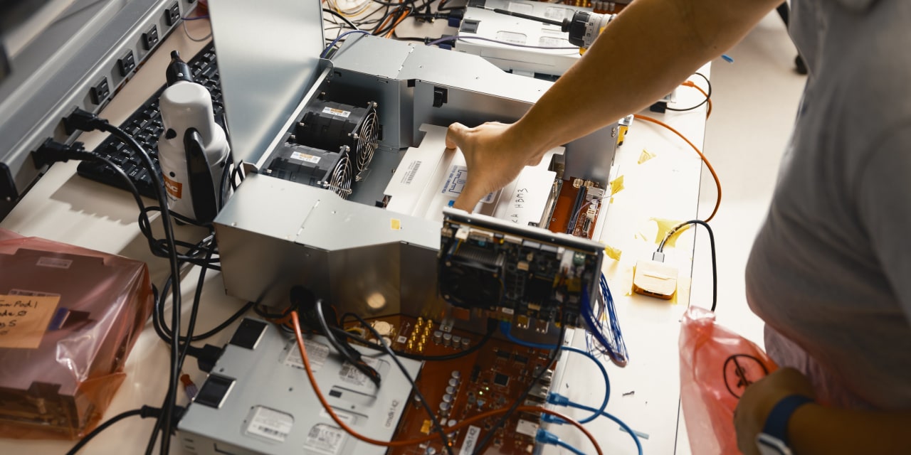 WSJTech's tweet card. The company will start selling its Trainium3 processors as AI companies are looking to diversify their supply of data-center chips.