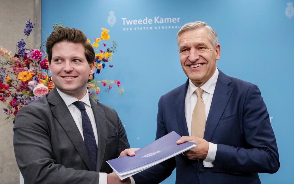 refdag's tweet card. Week vijf van de kabinetsformatie is ingegaan, volg het laatste nieuws in dit liveblog.