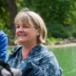 Tweet card summary image