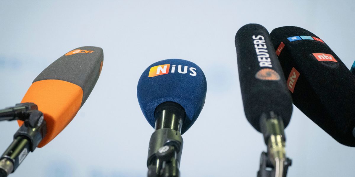 SPIEGEL_Netz's tweet card. »Nius« ist am Wochenende Ziel einer Hackerattacke geworden. Im Zuge der Attacke wurde ein Link zu einem Dokument gestreut, das Kundendaten des rechtspopulistischen Portals enthält.