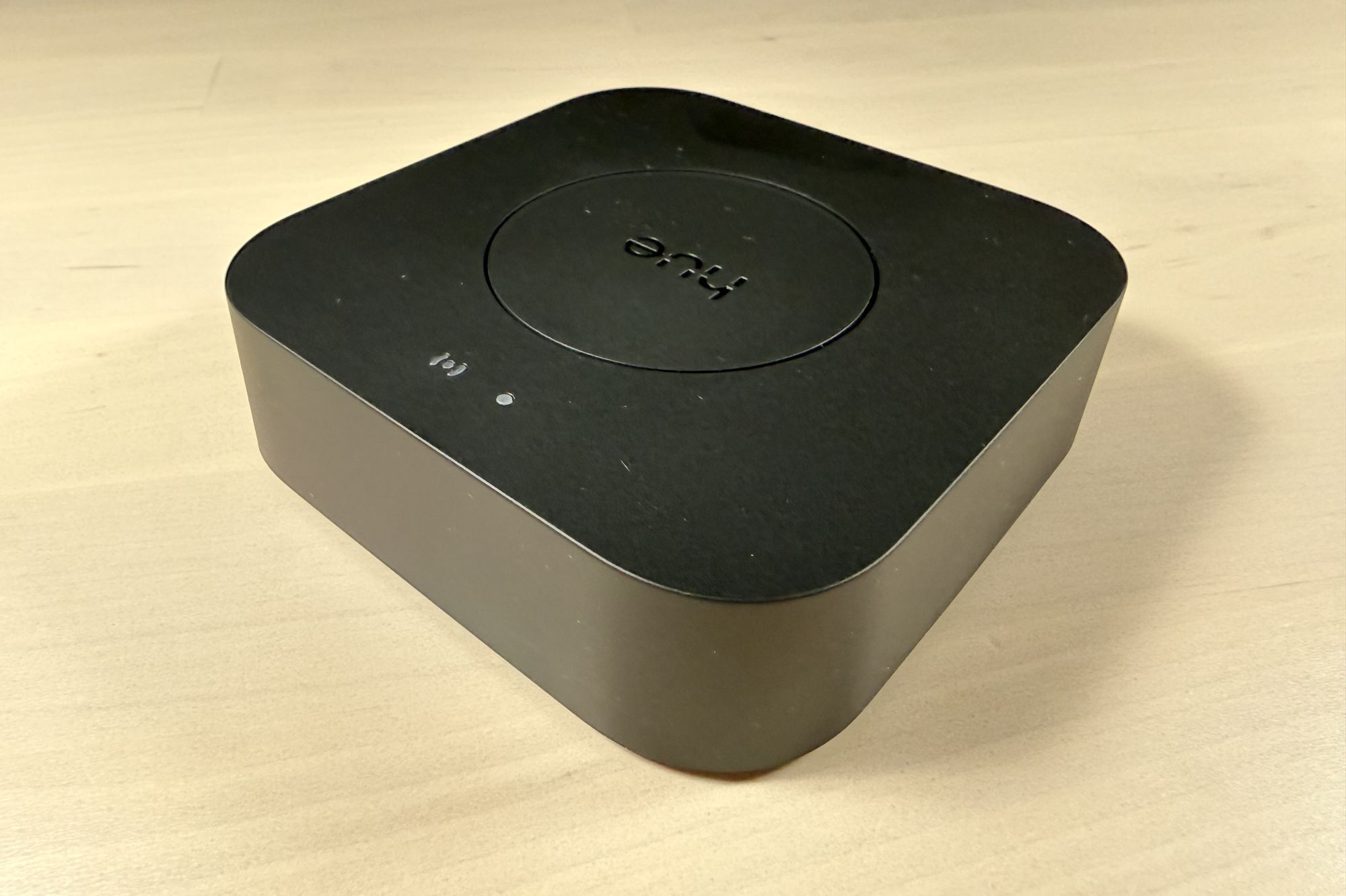 jrespoir6's tweet card. Turn your home into a brilliantly responsive sanctuary—without a single dedicated motion sensor—thanks to the revolutionary new Philips Hue Bridge.