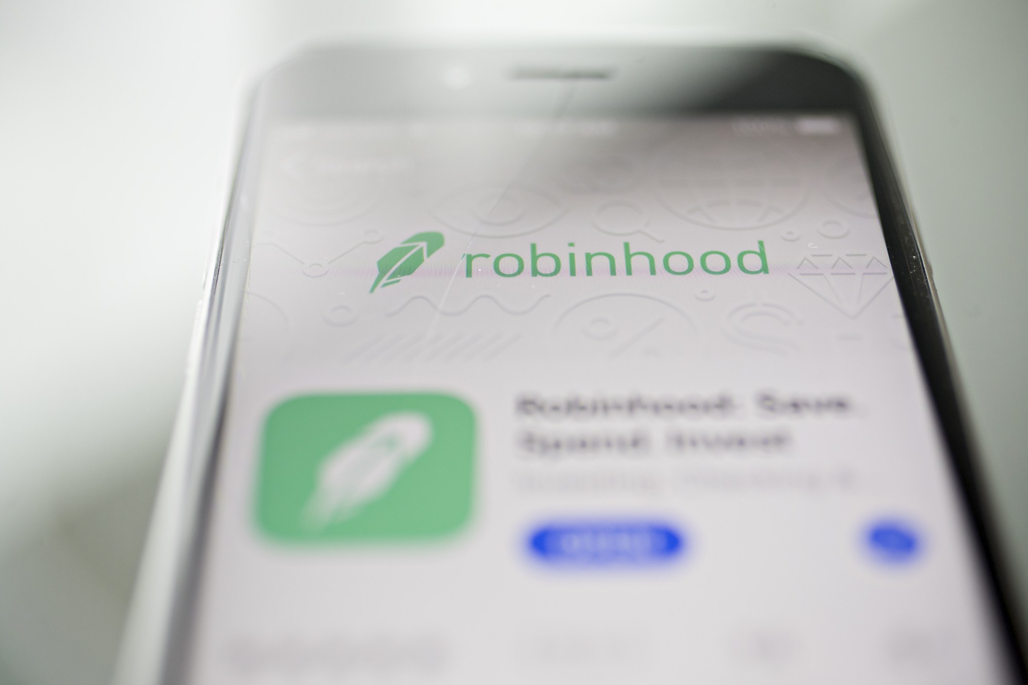 motherboard's tweet card. With the market in chaos, even Robinhood has now turned on retail investors pumping dark-horse stocks.