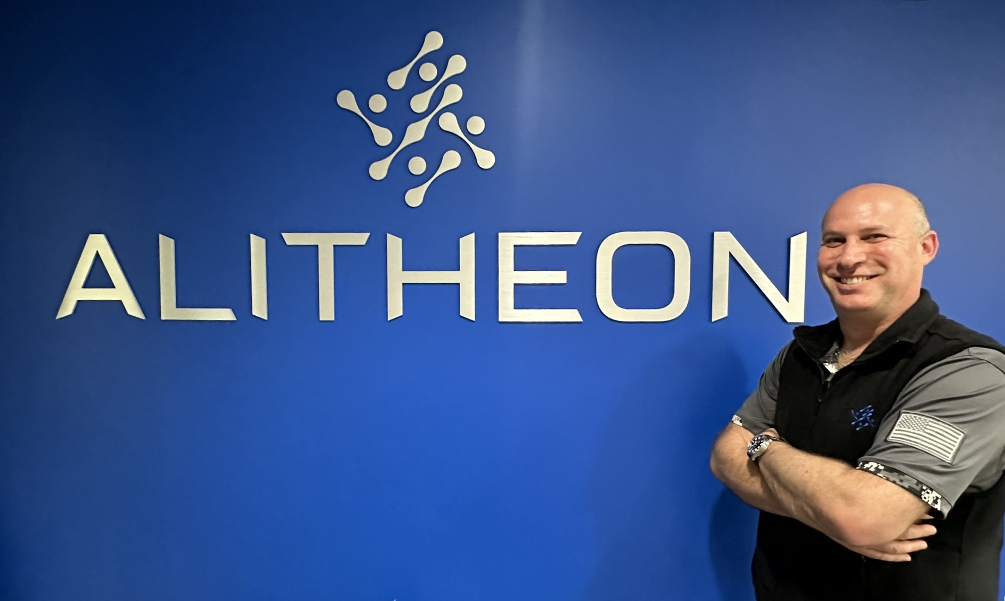 b0yle's tweet card. Alitheon is making headway with a system that can make sure a high-priced purse — or a high-performance airplane part — is the real deal.