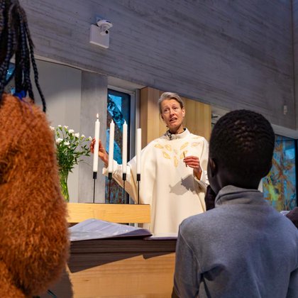 Tweet card summary image