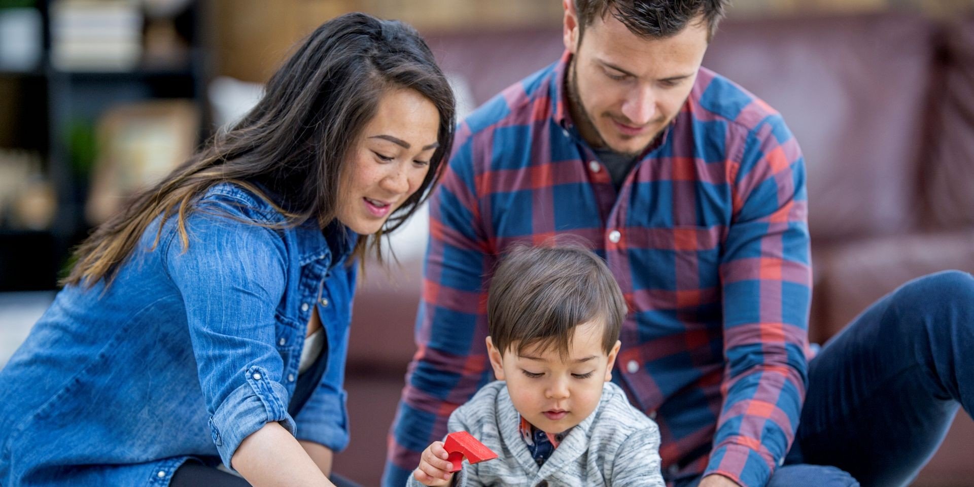 ConcordiaUnews's tweet card. Parents in bilingual families often switch languages when talking to young children, for a variety of reasons