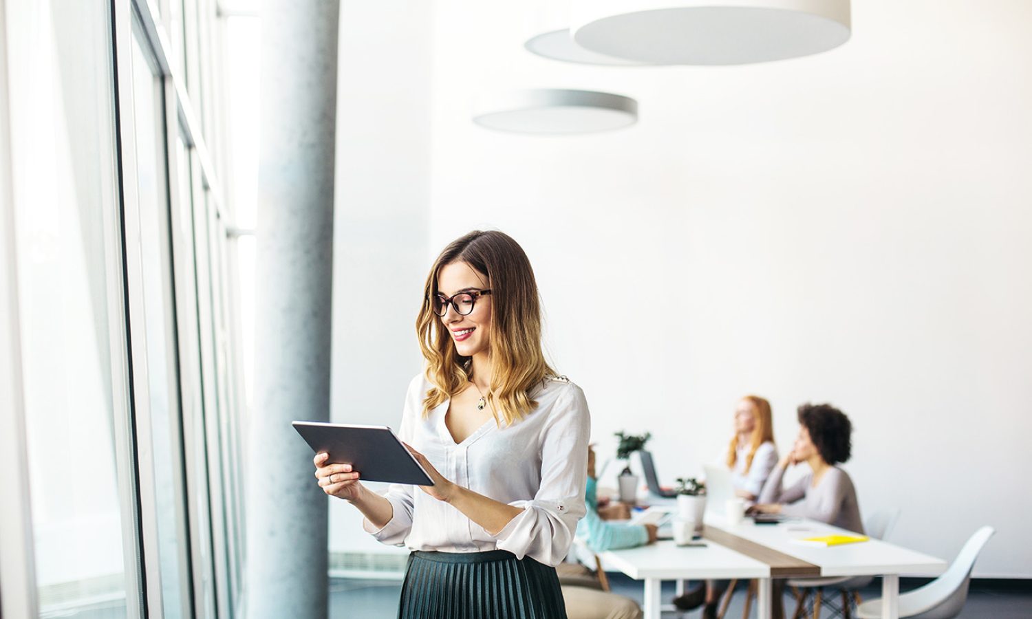 TechTalentCan's tweet card. Canada’s technology sector is holding steady in 2025, according to a new report from the Tech + People Network. Organizations this year are reporting median salary increases of 3.5%, finds the annual...