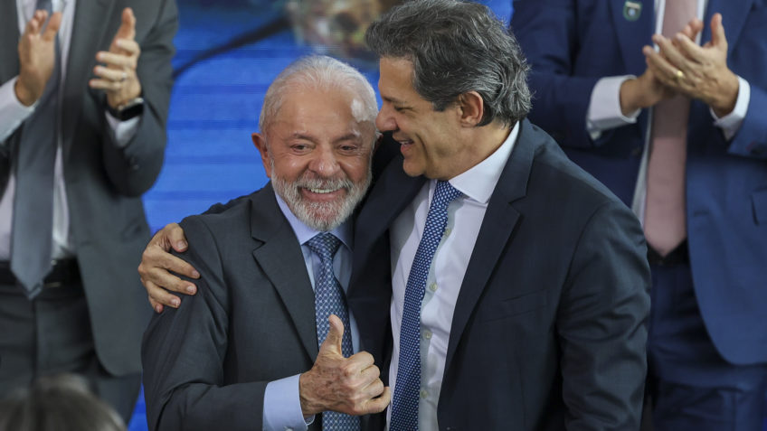 Poder360's tweet card. Presidente condiciona nova disputa à saúde, mas promete fazer de tudo para evitar volta de "tranqueiras". Leia mais no Poder360.