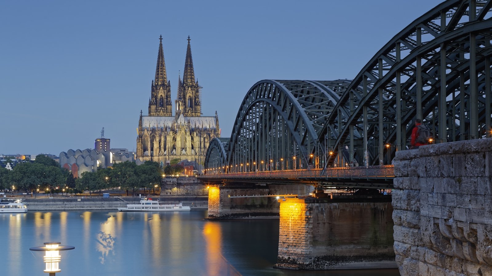 rtenews's tweet card. German police arrested three people today over an alleged attack plot targeting the cathedral in Cologne on New Year's Eve.