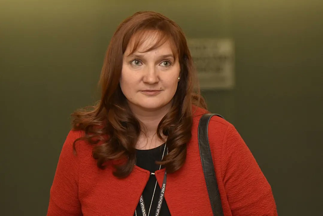 info360_si's tweet card. Slabe štiri mesece pred volitvami je pred iztekajočim sklicem državnega zbora še nekaj pomembnih kadrovskih odločitev. Tako bodo med drugim poslanci zakoličili