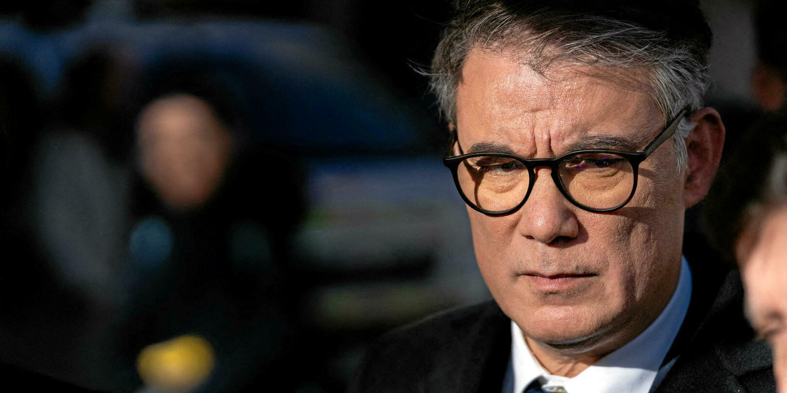 H_brachet's tweet card. En refusant de « participer » au gouvernement Bayrou, sans pour autant se prononcer pour une censure « a priori », les socialistes tentent de concilier opposition et parfum de responsabilité.