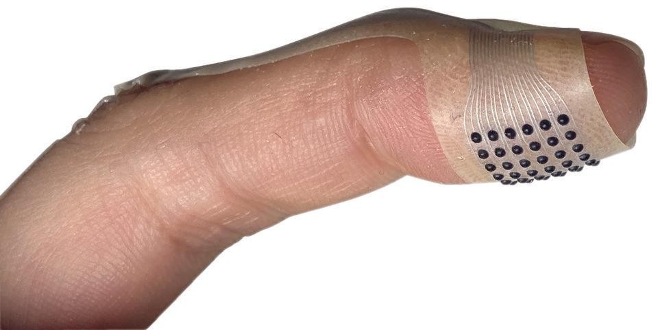 pe65oni's tweet card. ツルツルのガラスより触り心地が楽しめる。 スマートフォンやタブレット端末は、色彩豊かな画面で画像や映像が楽しめます。音も出ますしイヤホンなどを使うと音色も豊か。つまり視覚と聴覚に訴えかけるデバイス