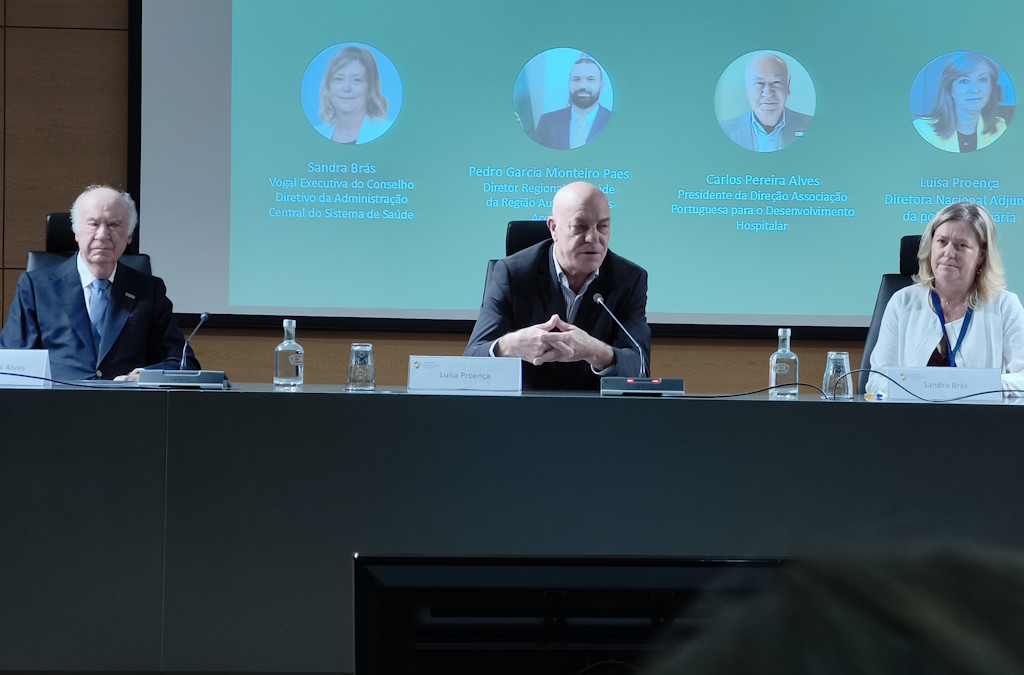 healthnews_pt's tweet card. A 18.ª edição do Prémio de Boas Práticas em Saúde arrancou hoje, destacando a partilha de conhecimento como motor de inovação. O tema central, "Antecipar Ações face aos Cenários Futuros", e os seus...