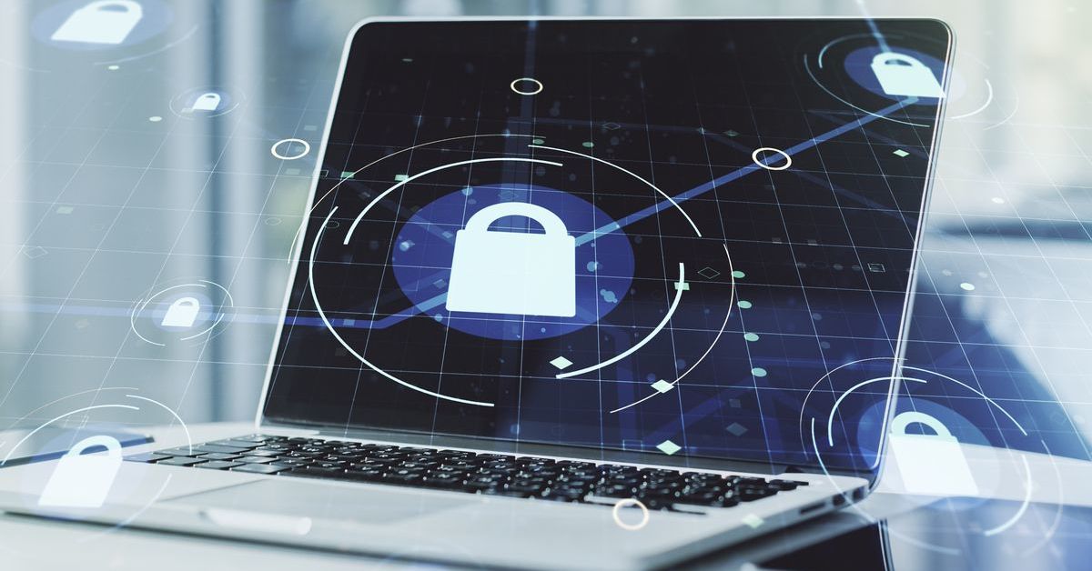 techtarget_itm's tweet card. 防御力を高めたり、セキュリティ運用を効率化させたりするツールとして「SIEM」と「SOAR」がある。企業はどちらを導入すべきか。両者の違いや、それぞれの役割を整理する。