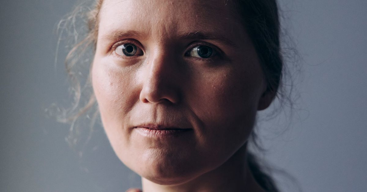 AaltoUniversity's tweet card. Eläinlääkäri ja entinen avaruustutkija kääntää taas katseensa tähtiin.